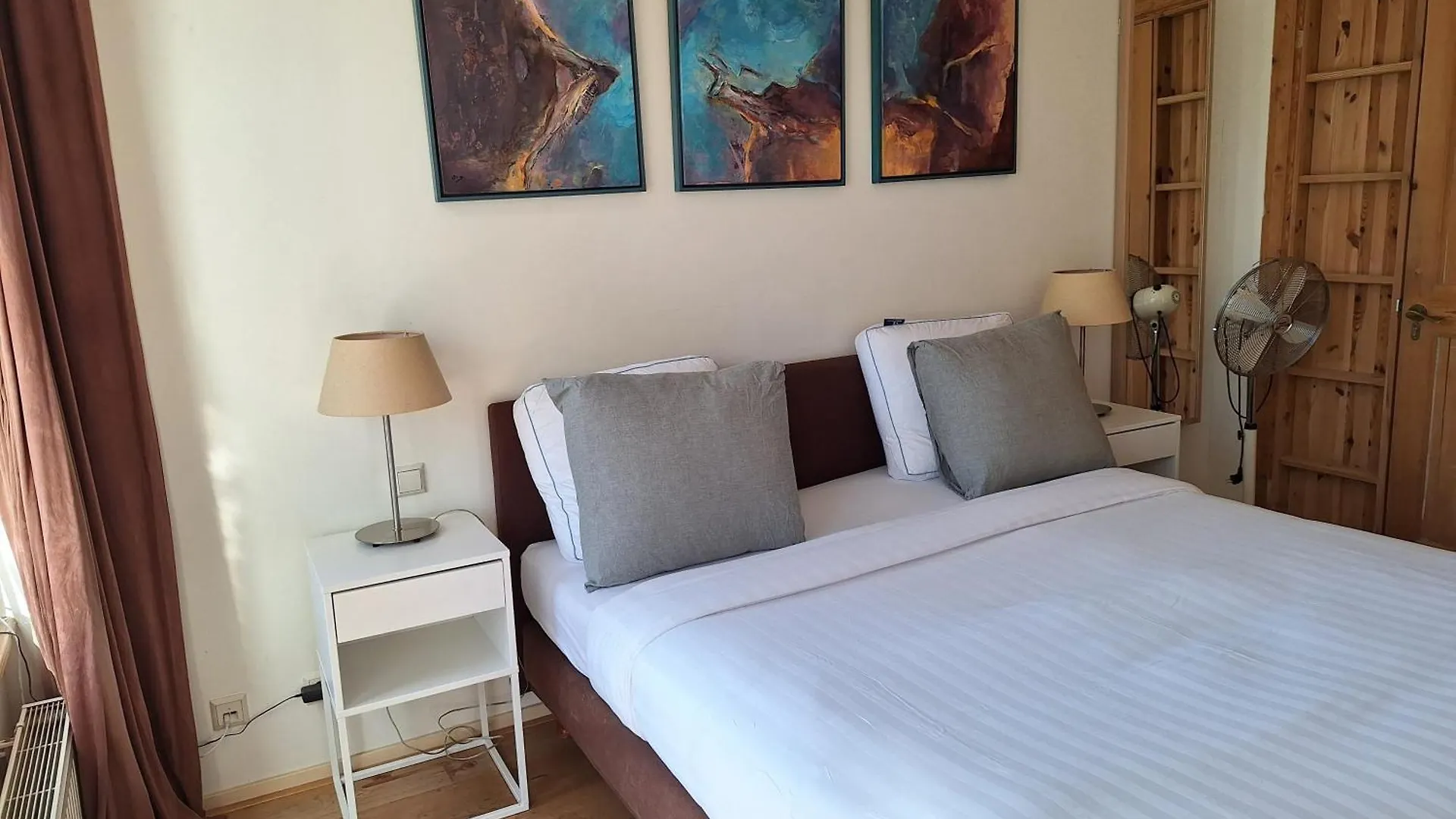 Bed & Breakfast A B&B Amsterdam