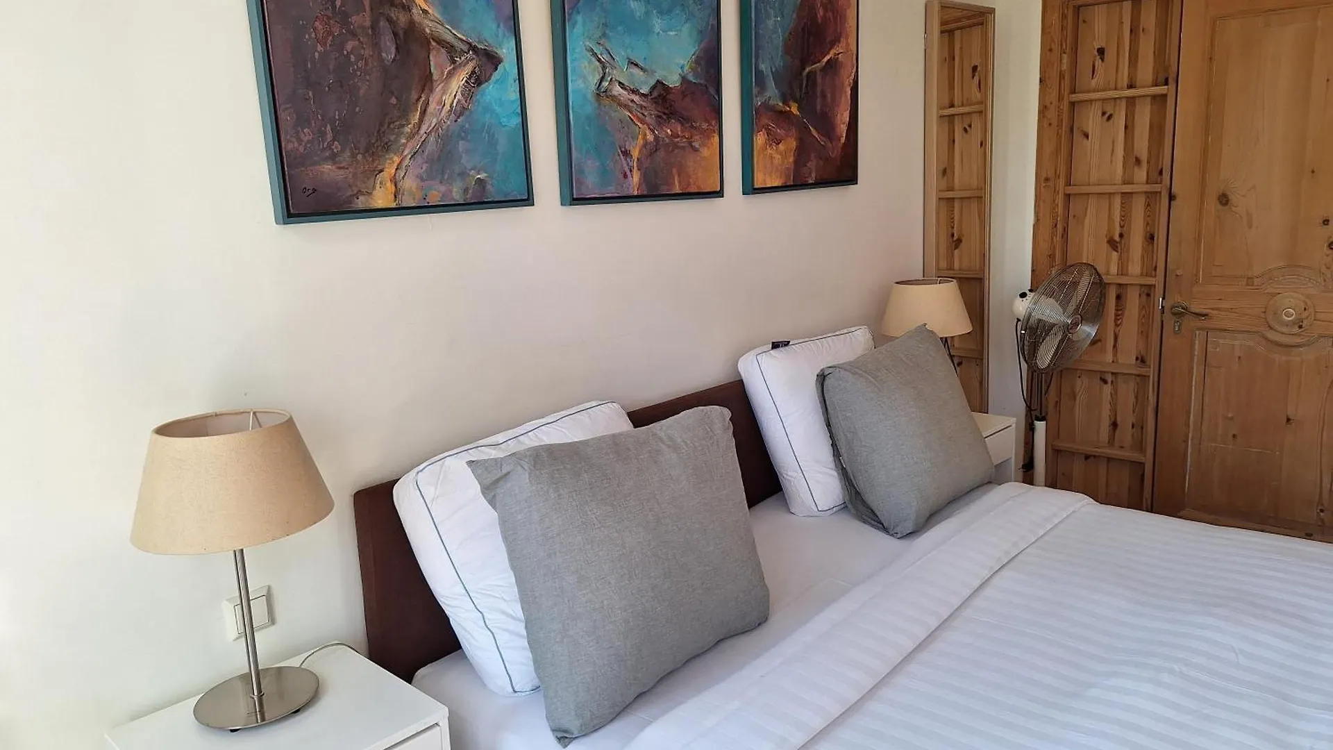 A B&B Amsterdam Bed & Breakfast