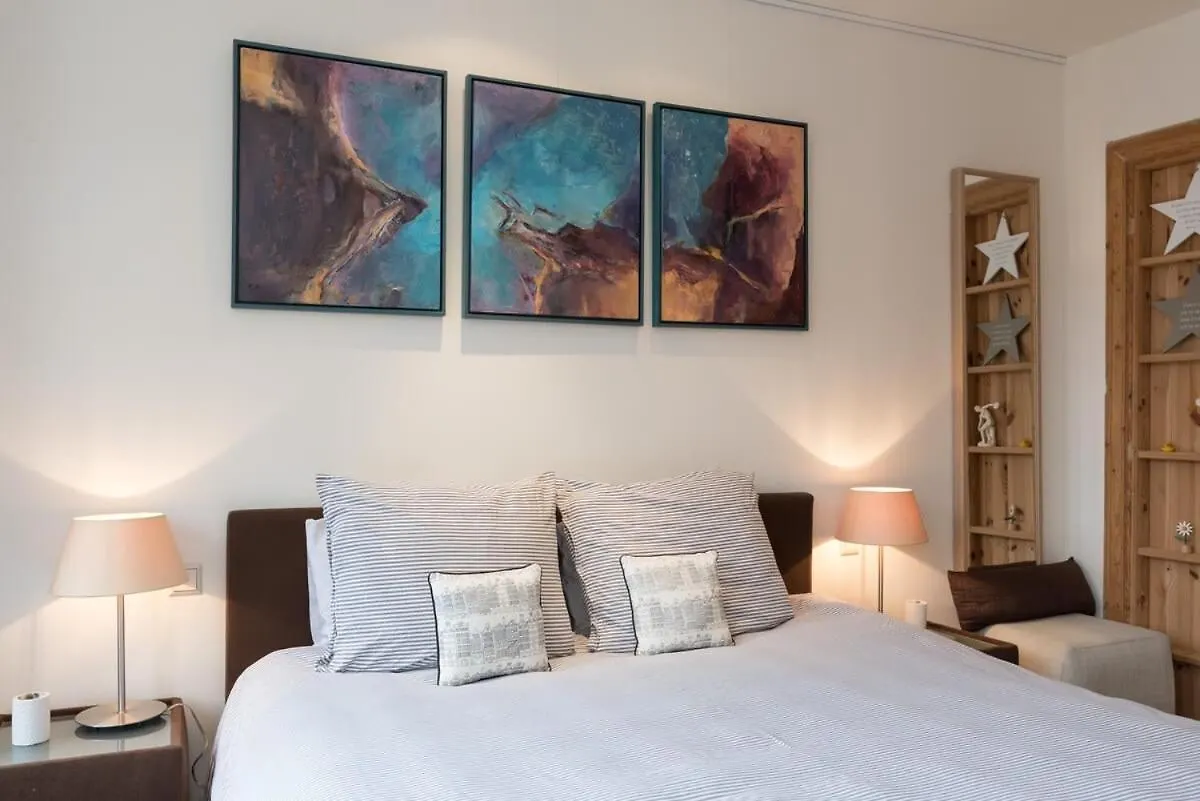 A B&B Amsterdam 2*,