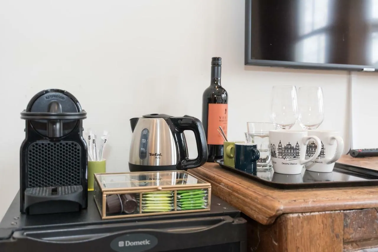 A B&B Amsterdam 2*,  Netherlands
